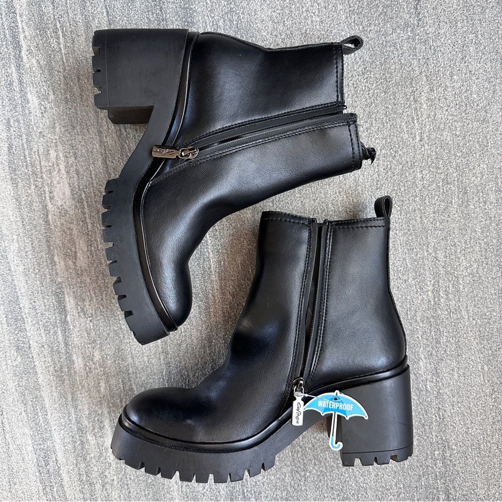 NIB Aqua College Raine Waterproof Black Suede Chelsea Boots Square Toe Women's 8 - Picture 7 of 15